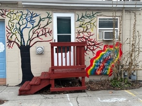 Building Photo - 250 N 2nd E St