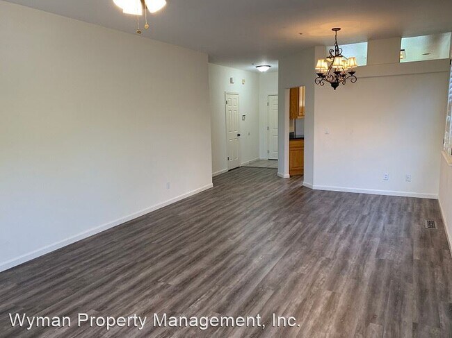 Building Photo - 3 br, 2 bath House - 2072 Devonshire