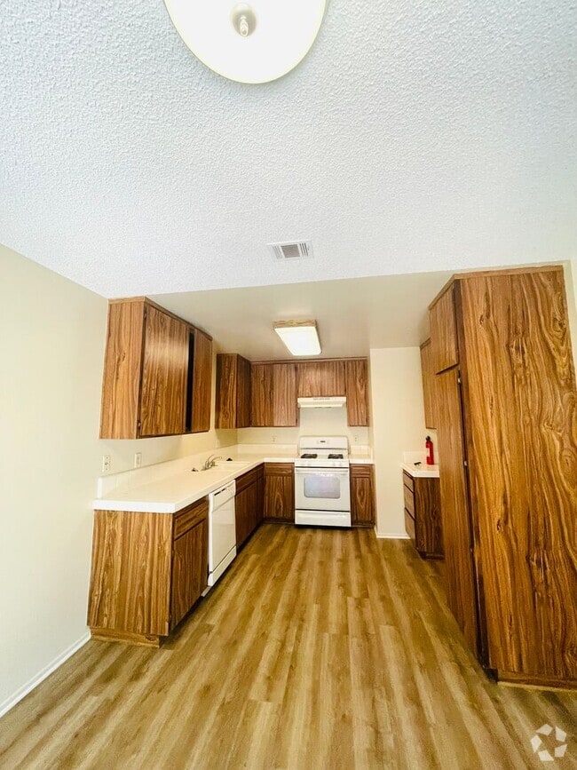 Building Photo - 6786 Shakespeare Way