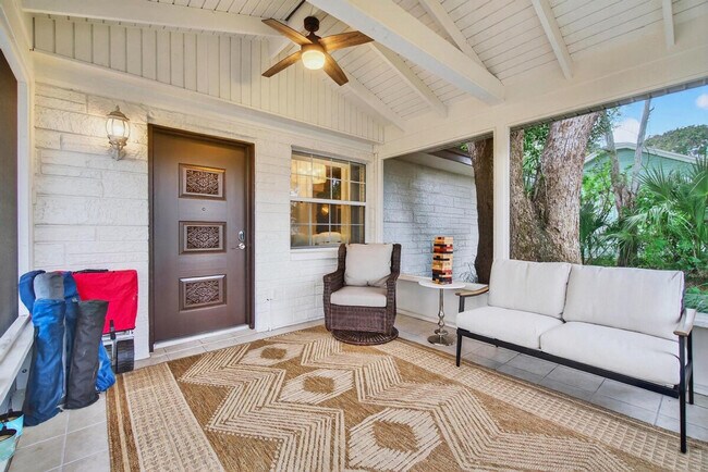 Building Photo - 10546 53rd Ave N