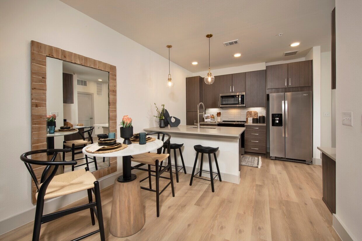 Primary Photo - Luxury Living in the Heart of Downtown!