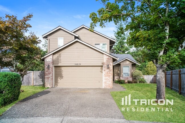 Building Photo - 16019 SW Hawk Ct