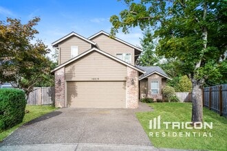 Building Photo - 16019 SW Hawk Ct