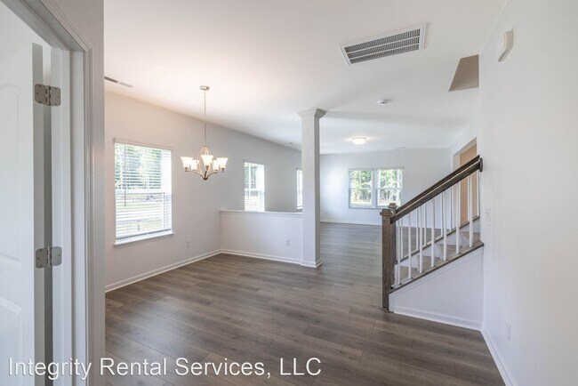 Building Photo - 4 br, 2.5 bath House - 1005 Warwick Hills Way