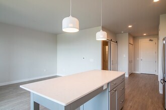 Building Photo - Avenir Apartments