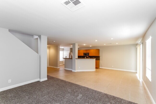 Foto del edificio - 733 Red Bark Ln