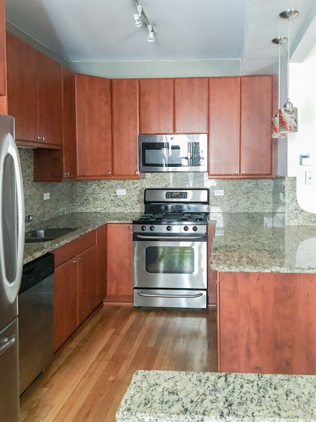 Foto del edificio - 622 W Roscoe St