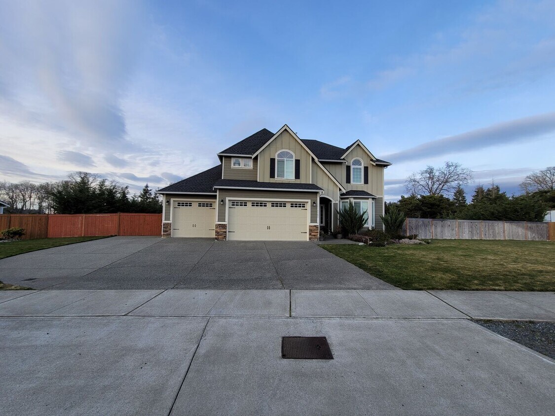 Primary Photo - 3305 291st St S, Roy WA 98580 1XLU