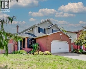 Building Photo - 3 Westview Crescent