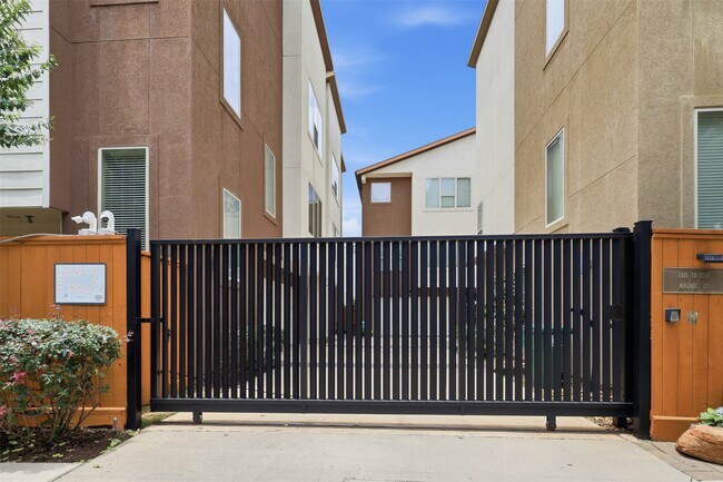 Foto del edificio - 1535 Malone St