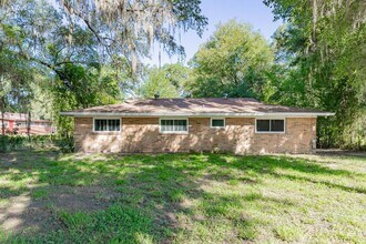 Building Photo - 5018 Country Rd