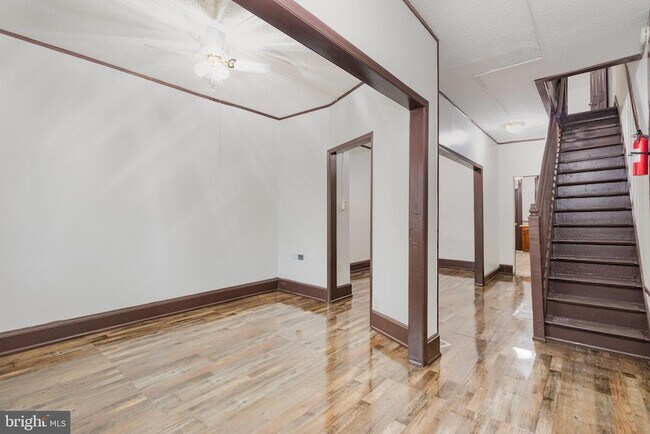 Foto del edificio - 1353 Howard St