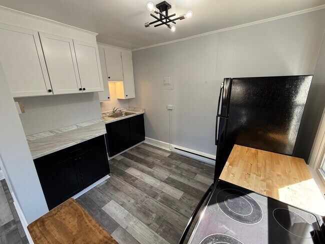 Foto del edificio - 6921 Urner Ave