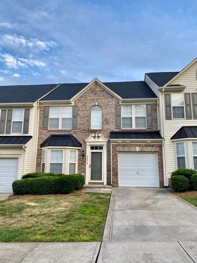 Foto principal - 6001 Boathouse Ln