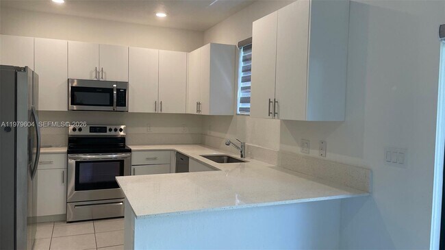 Building Photo - 227 SW 159th Ter