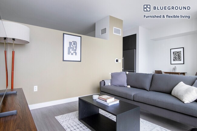 Foto del edificio - 1210 S Indiana Ave