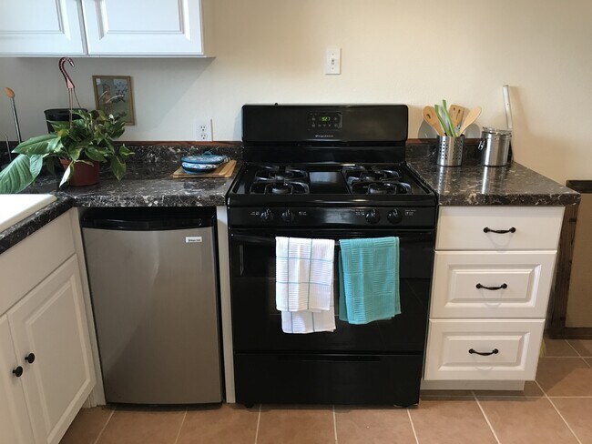 Foto del edificio - Awesome Furnished Cottage in Point Loma Heights