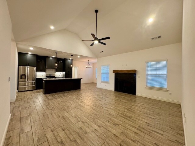 Building Photo - 1624 Seay Cir