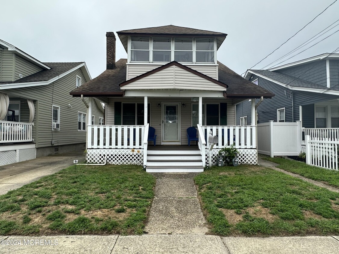 Primary Photo - 117 18th Ave