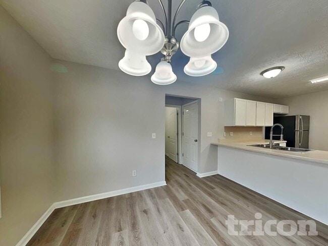 Building Photo - 35 Trelawney Ln