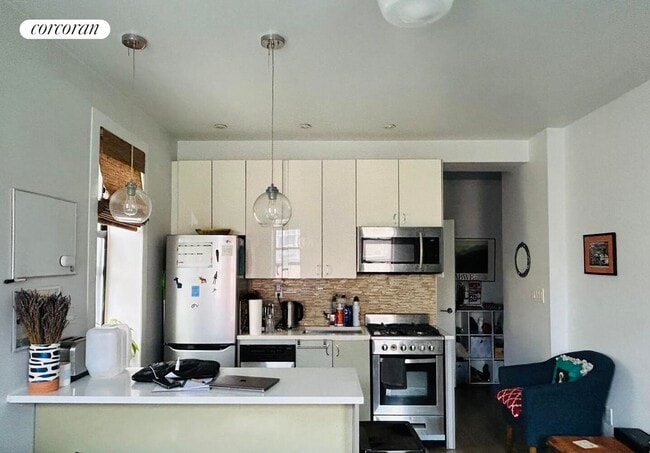 Building Photo - 48 W 138th St