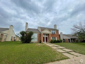 Building Photo - 2224 Forestbrook Dr