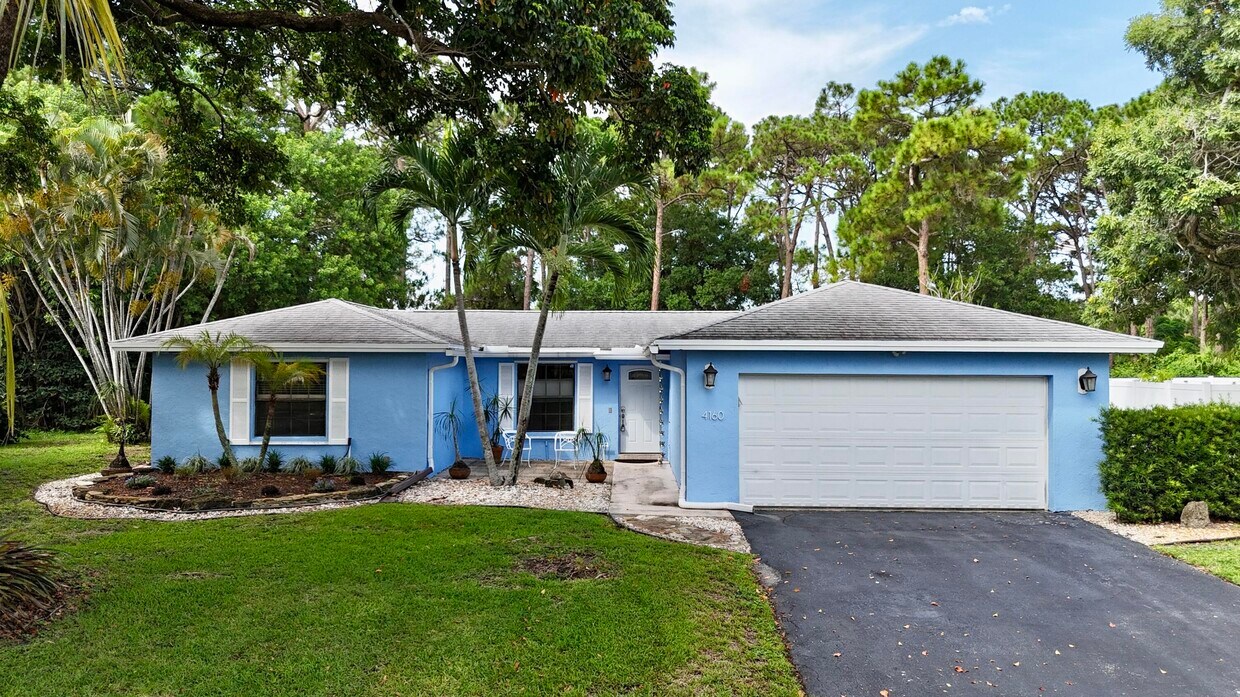Foto principal - 4160 NW 7th Ct