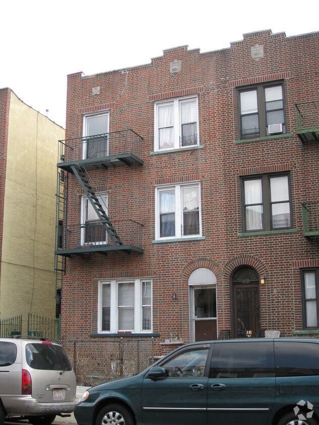 Foto del edificio - 47-21 45th St