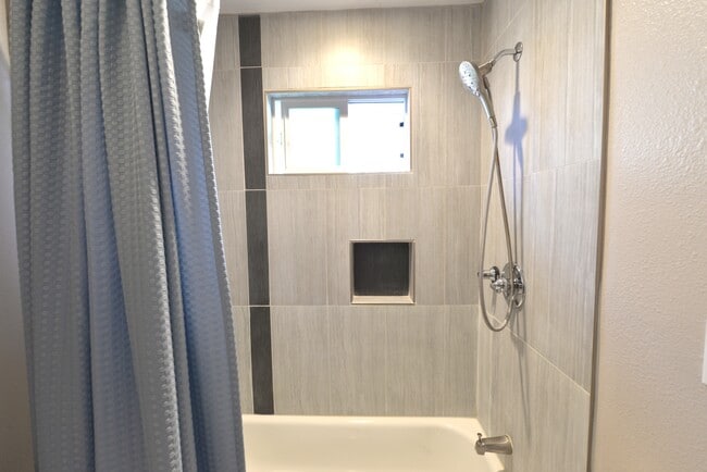 Foto del edificio - 3121 Monroe St