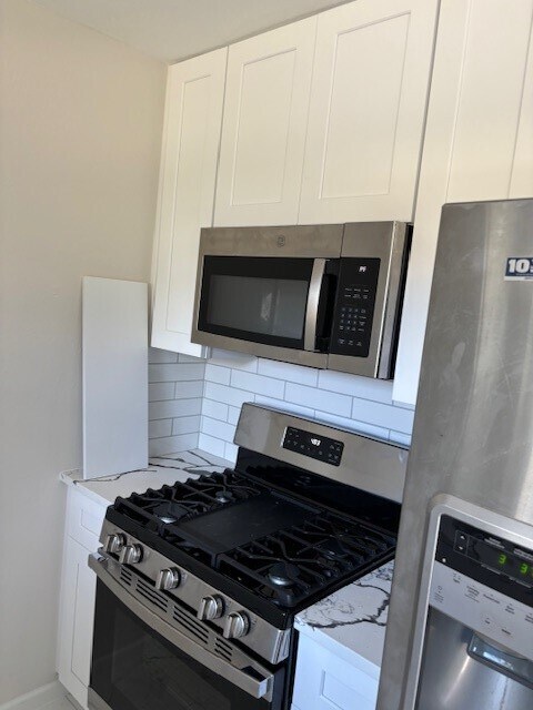 Foto del edificio - 8167 Redfern Dr