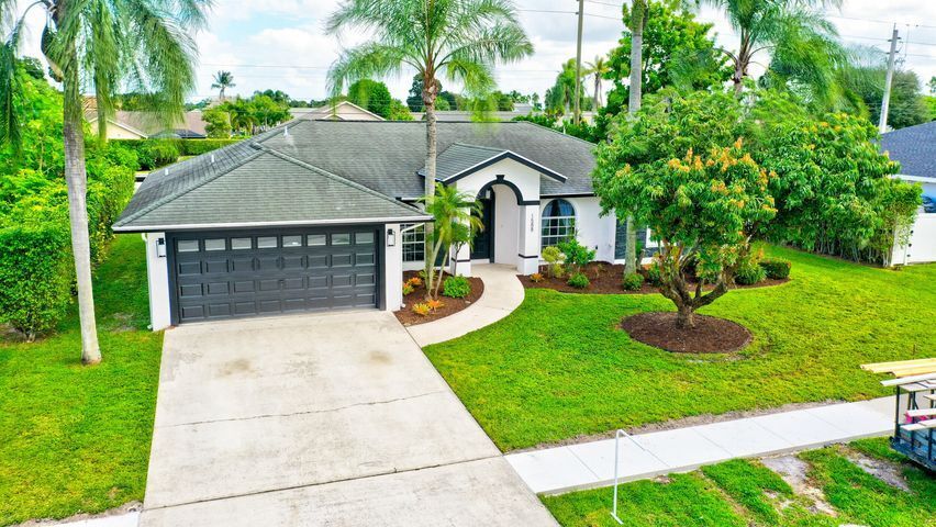 Foto principal - 1588 Farmington Ave