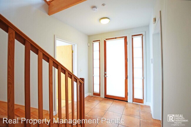 Foto del edificio - 3 br, 2.5 bath House - 1115 Hearst Avenue