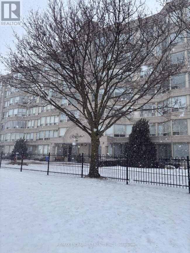 Photo du bâtiment - 495 Hwy 8