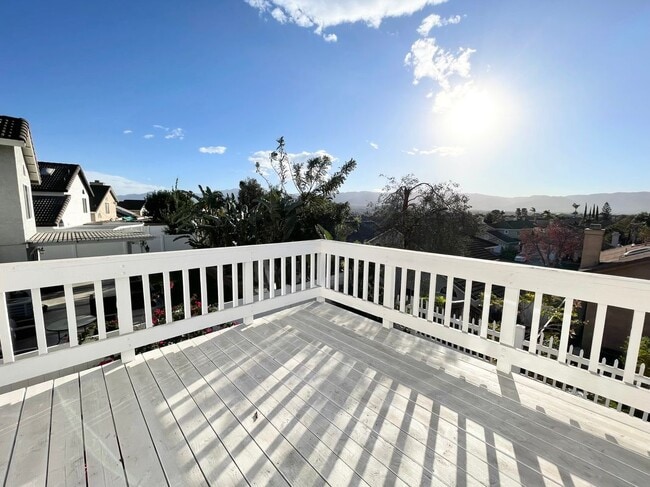 Building Photo - 440 Yellowstone Cir