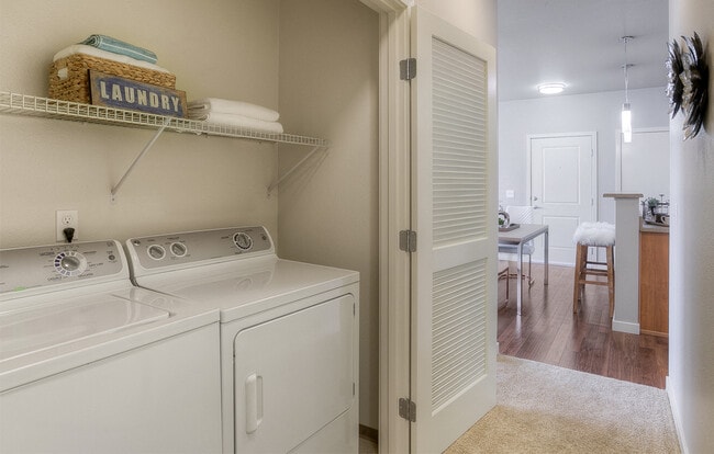 Building Photo - Discovery Heights