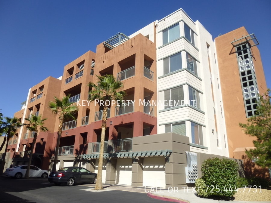 Primary Photo - ONE BEDROOM LUXURY CONDO AT PARK AVENUE OF...