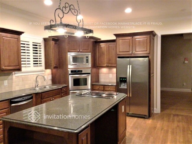 Building Photo - 2807 Great Falls Crossing