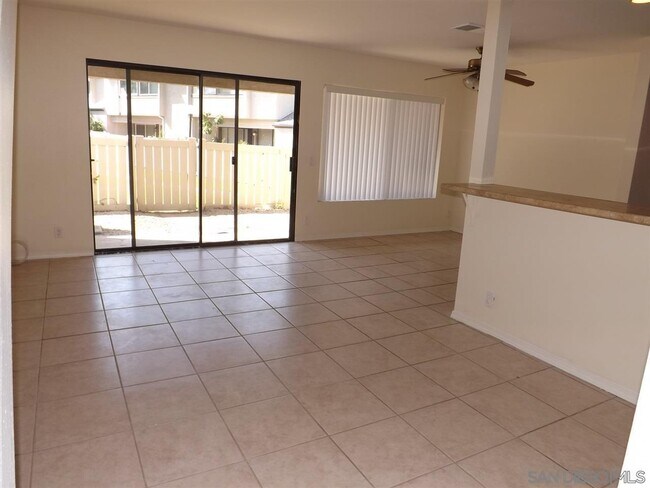 Foto del edificio - 12112 Wilsey Way