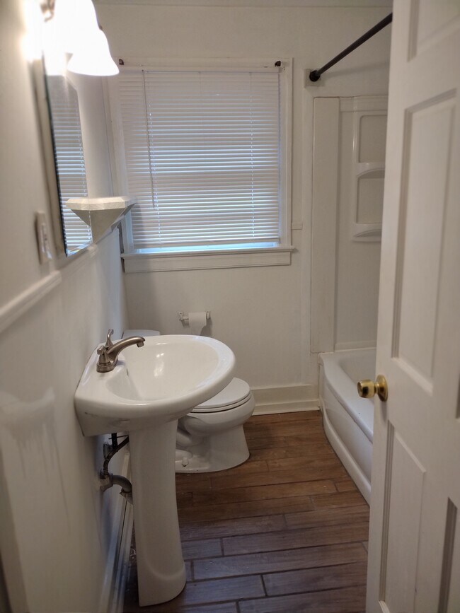5203 Wrightsville Ave, Wilmington, NC 28403 House Rental in
