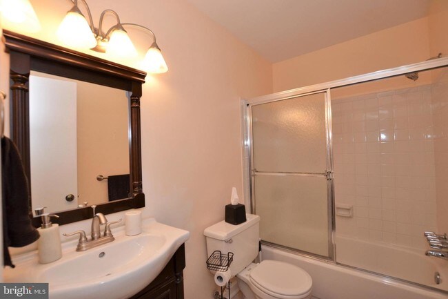 Building Photo - 12824 Fantasia Dr