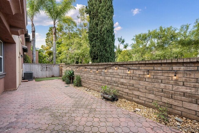 Building Photo - 2683 Matera Ln