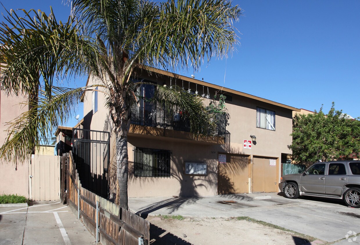 Primary Photo - 3654 43rd St