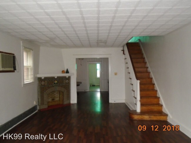 Building Photo - 3 br, 1.5 bath House - 1410 Englewood St.