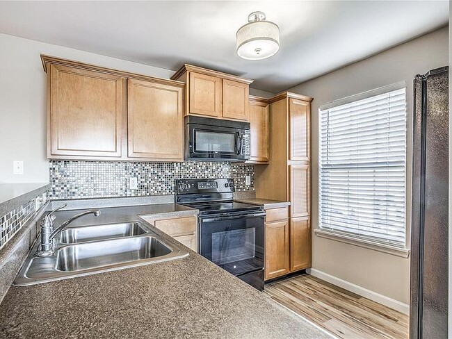 Building Photo - 5200 Spring River Dr