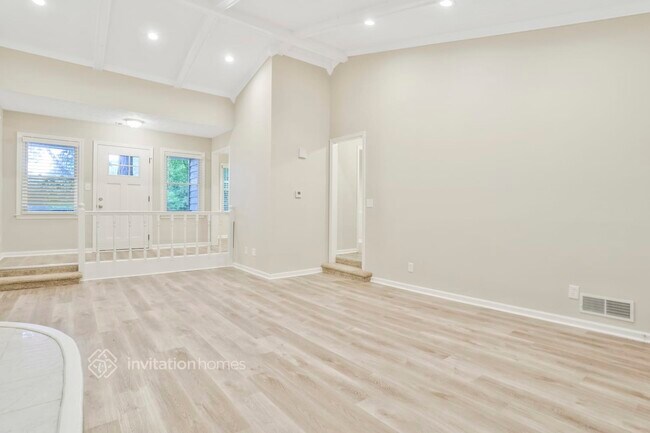 Building Photo - 349 Charmers Way SW