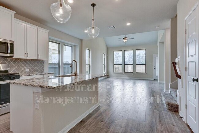 Building Photo - 9007 Shady Mountain