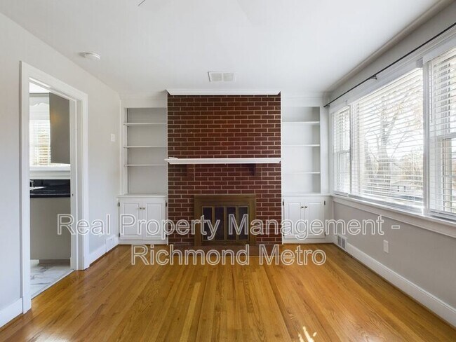 Foto del edificio - 7505 Landsworth Ave