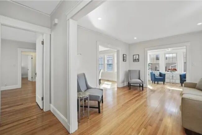 Foto del edificio - 37 Gallivan Blvd