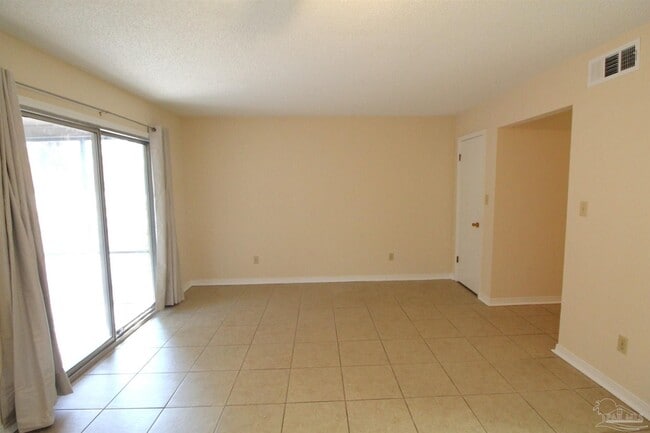 Foto del edificio - 9618 Sandpiper St