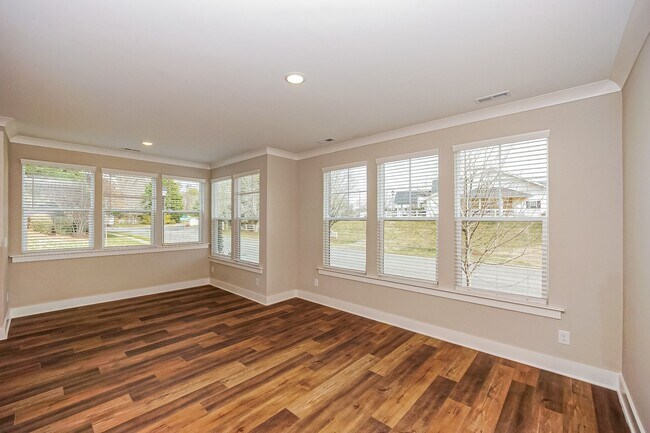 Foto del edificio - Brand New End-Unit Townhome | 3 BR/2.5BA | 1-Car Garage | Near Downtown Mooresville